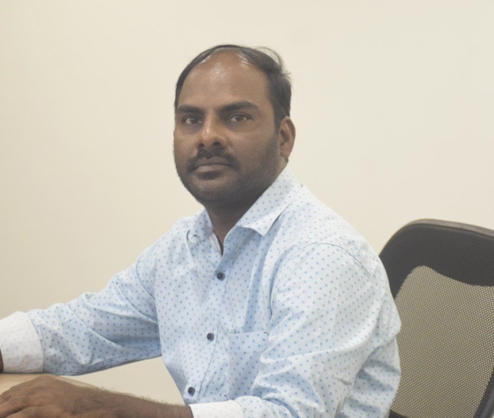 Nayeem Akhtar Sholapur